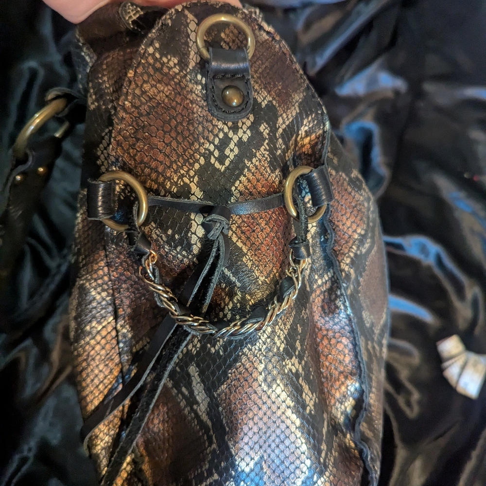 Chic Snakeskin Pattern Tote Bag - image 6